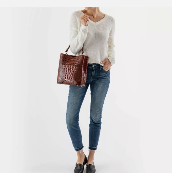 Rare Butterfly Brahmin bag🖤 - Picture 6 of 6